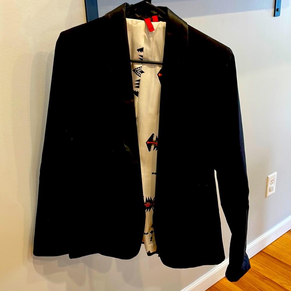 5/48 size 2 black blazer